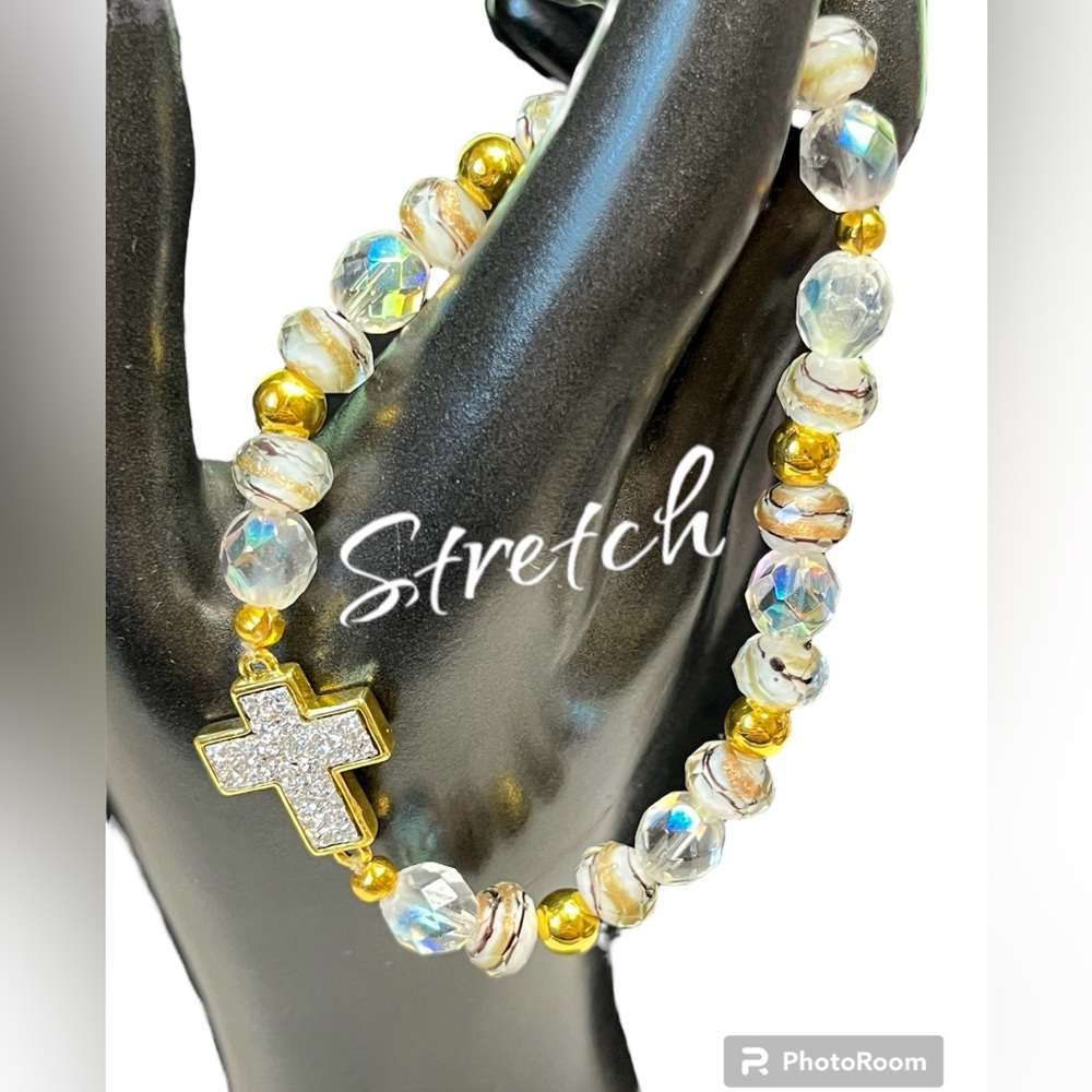 1 piece gorgeous cross with druzy and murano glass style beaded stretch bracelet